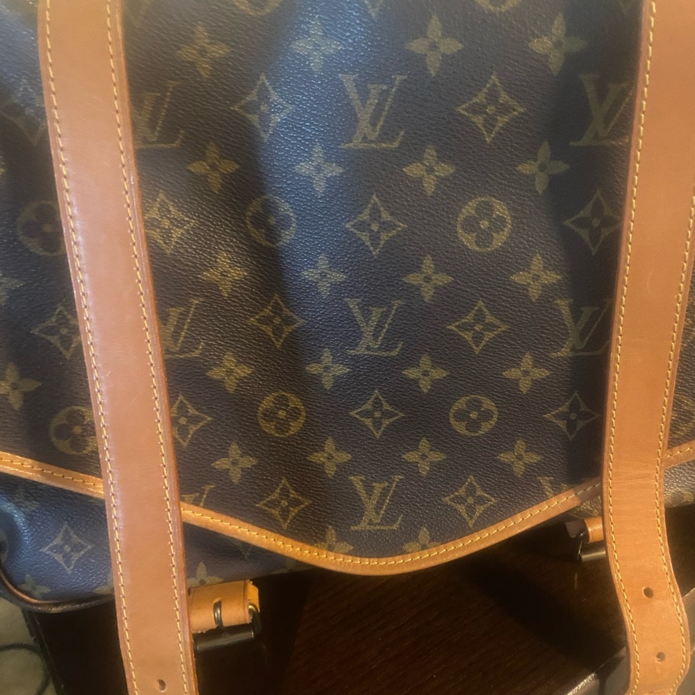 Auth Louis Vuitton Saumur 43 Shoulder Bag Crossbody Monogram - Picture 9 of 9